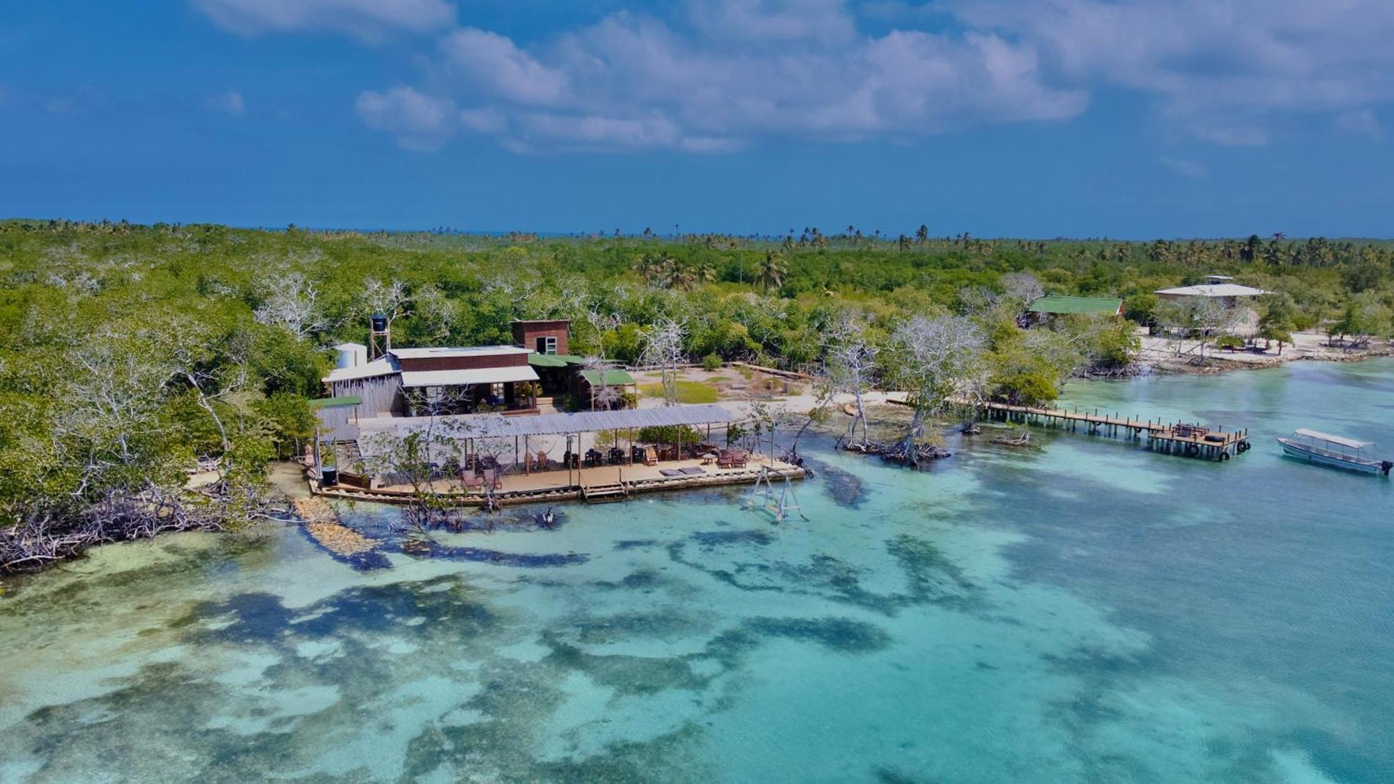 Medusa Hostel Isla Tintipan Tintipan Island Esterno foto